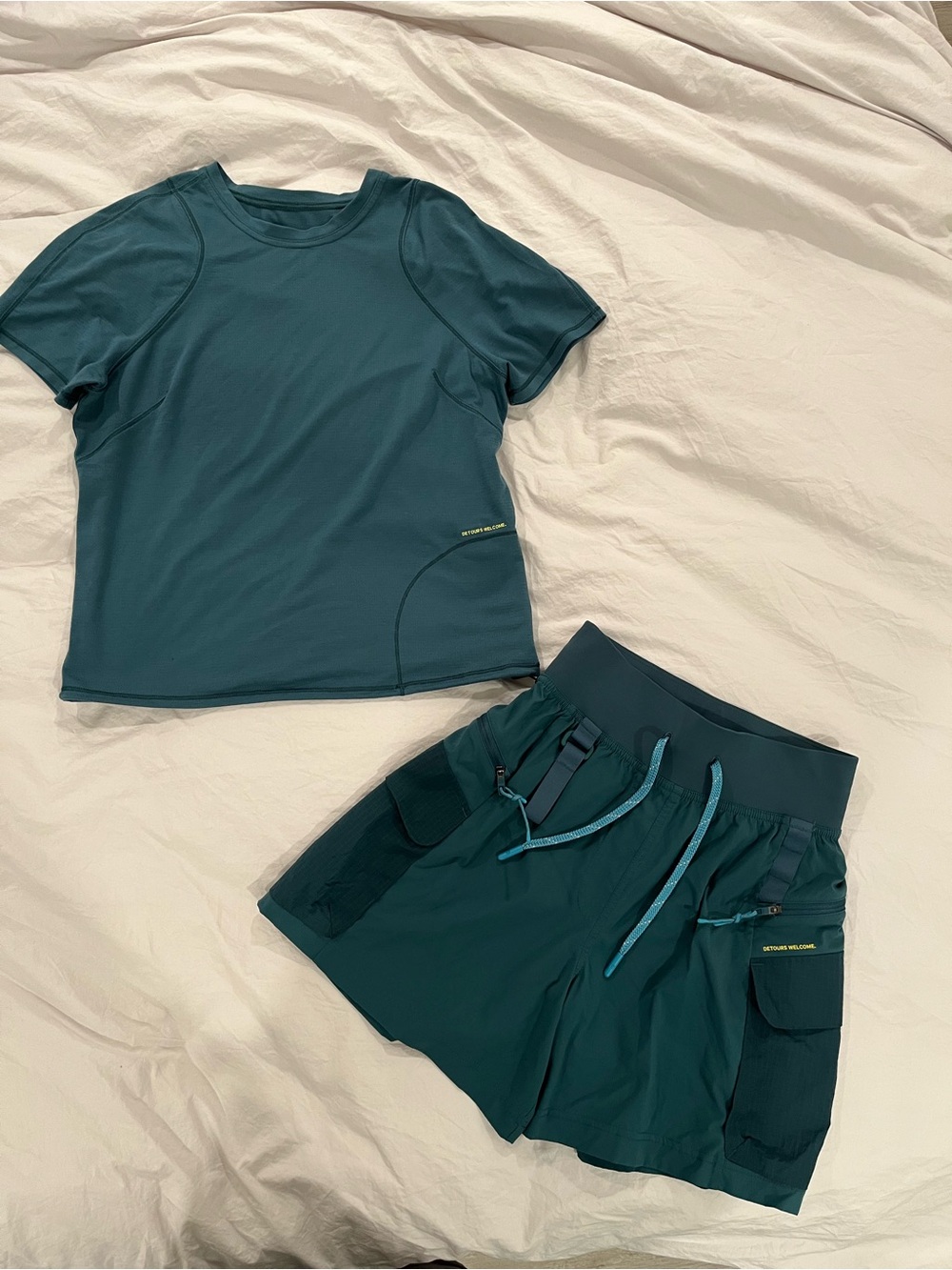 WovenAir High-Rise Hiking Shorts 4” and Top Set